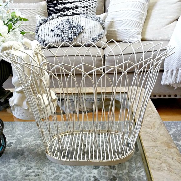 FARMHOUSE Cottage LARGE Vintage WIRE BASKET